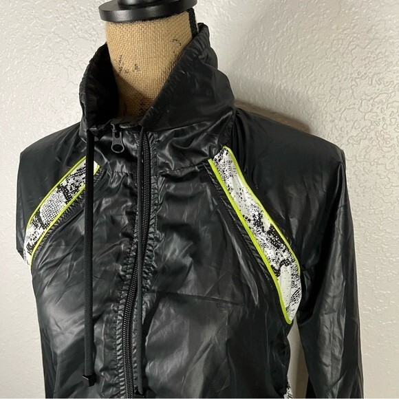Koral Womens size S Black Reptile Print Janus Python Full Zip Jacket Gym Lined - Picture 3 of 10